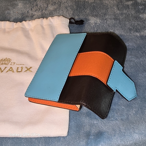 ✨️Delvaux Color Block Wallet✨️ - Picture 11 of 16